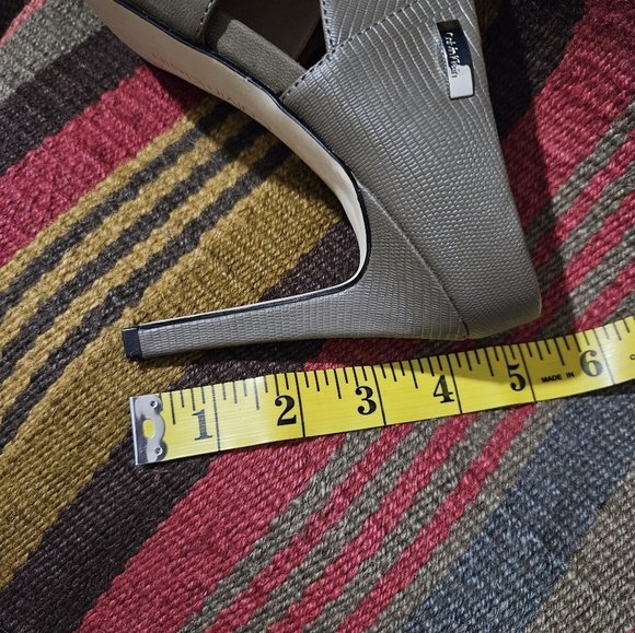 Calvin Klein Women Sage Shoes-Size 8M - Picture 5 of 9